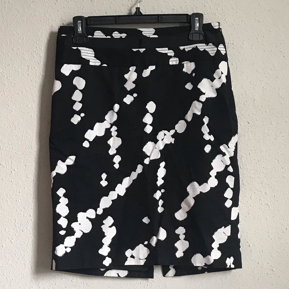 The Limited Pencil Skirt